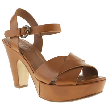 womens schuh tan in the know low heels womens schuh tan in the know low heels