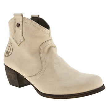womens red or dead stone mountain boots womens red or dead stone mountain boots