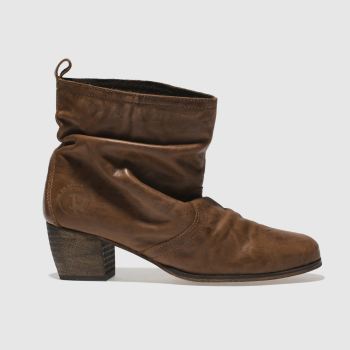RED OR DEAD TAN KENTUCKY BOOTS RED OR DEAD TAN KENTUCKY BOOTS