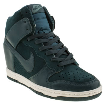 womens nike navy & green dunk sky high ii trainers womens nike navy & green dunk sky high ii trainers