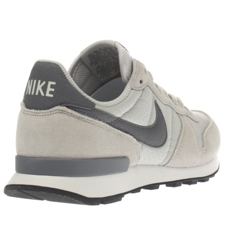 nike internationalist trainers in black and grey nike internationalist trainers in black and grey