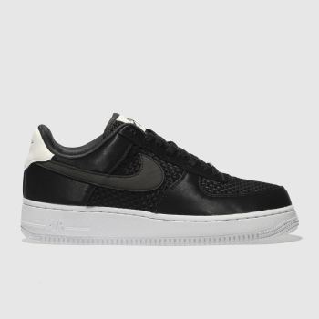 NIKE BLACK & WHITE AIR FORCE 1 07 SE TRAINERS NIKE BLACK & WHITE AIR FORCE 1 07 SE TRAINERS