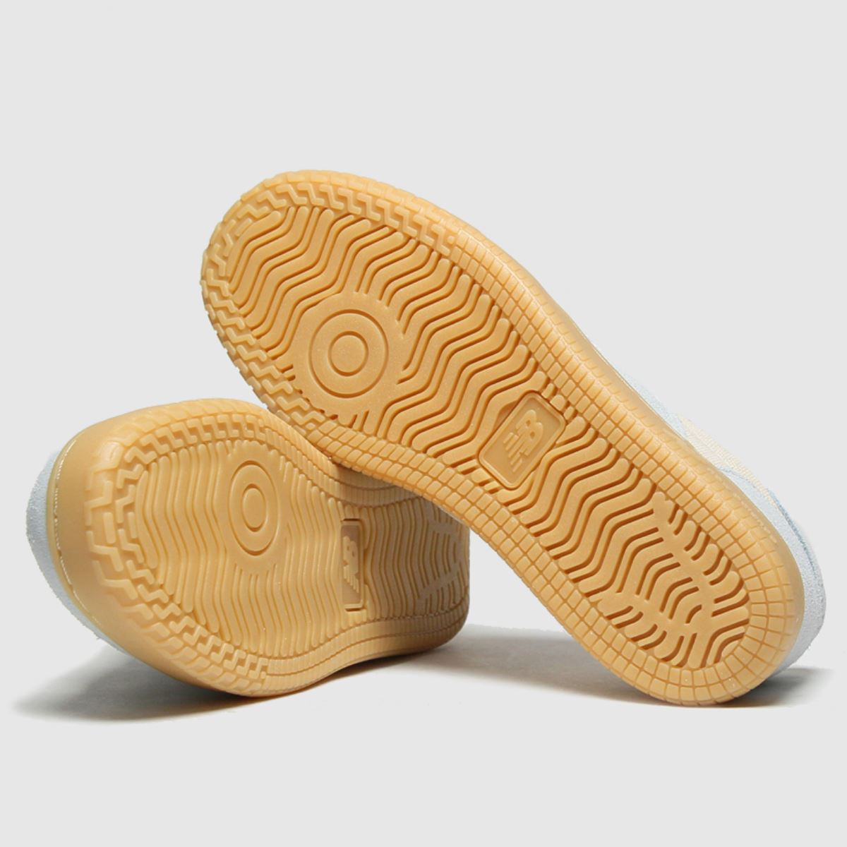 new balance prowt undyed