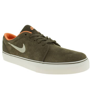 mens nike skateboarding khaki satire trainers mens nike skateboarding khaki satire trainers
