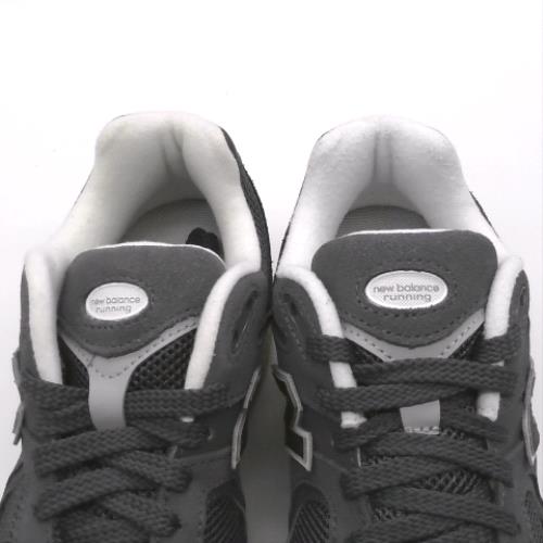New Balance 2002r 3