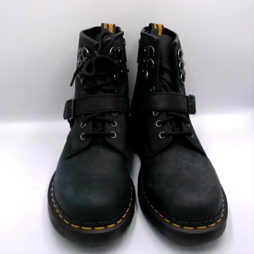 Dr Martens 1460 hardware 1