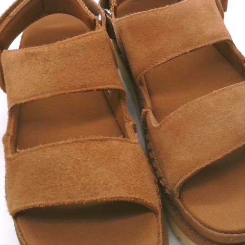 UGG goldenstar glide 3