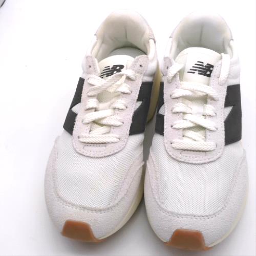 New Balance 370 1