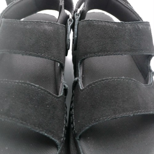 UGG goldenstar glide 3