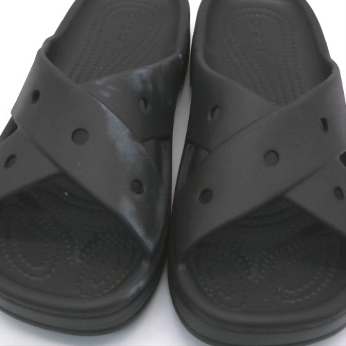 Crocs cross strap 3