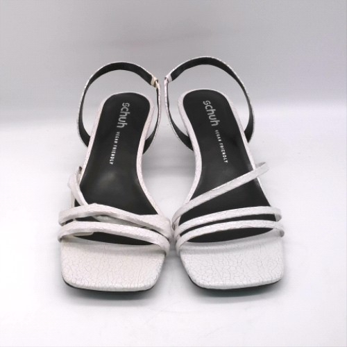 schuh steele strappy kitten 1