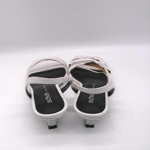 schuh steele strappy kitten 3