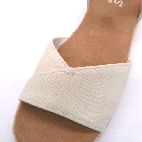 TOMS abby 3