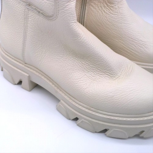 Steve Madden mana knee 3