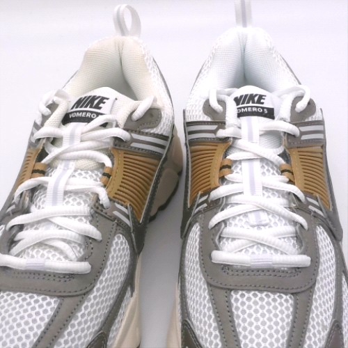 Nike vomero 5 2