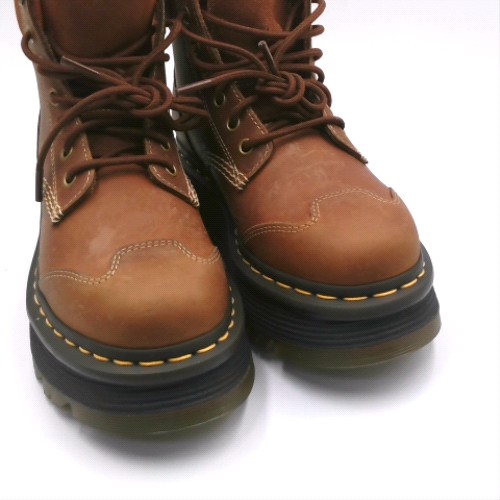 Dr Martens zebzag 8 tie 2