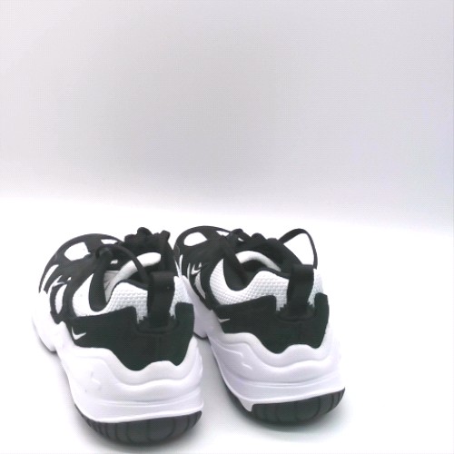 Nike tech hera 3
