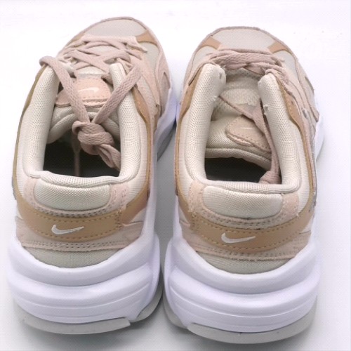 Nike al8 3