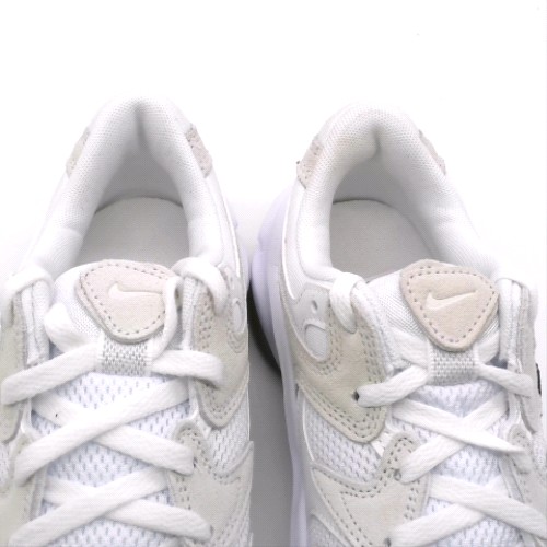 Nike al8 3