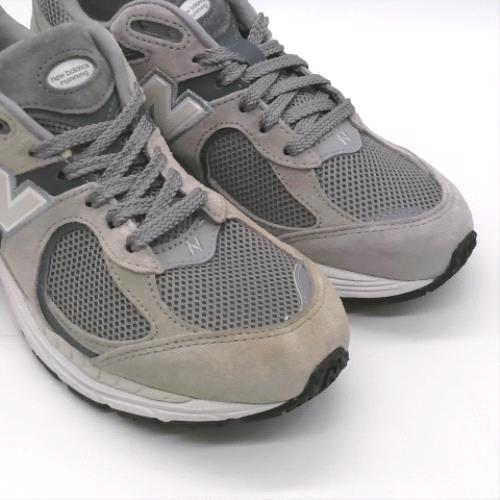 New Balance 2002r 3