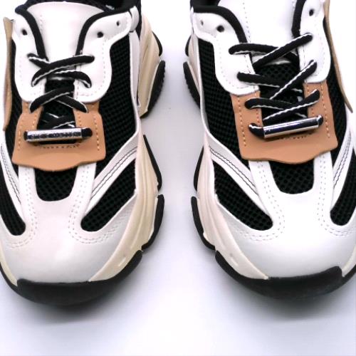 Steve Madden possession 3