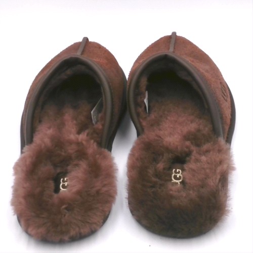 UGG scuff distressed 3