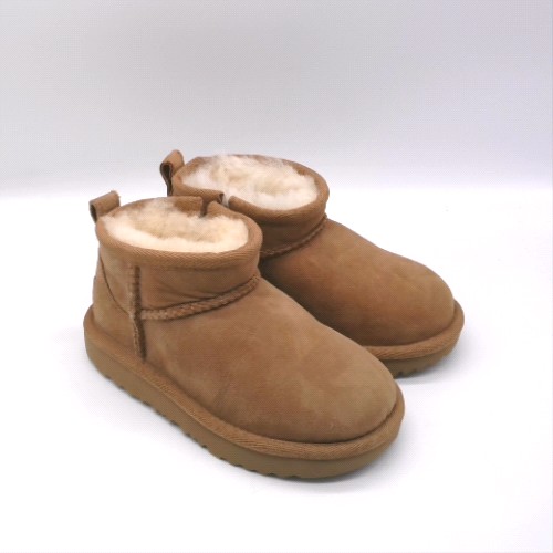 UGG Tan classic ultra mini toddler UGG classic ultra mini 2