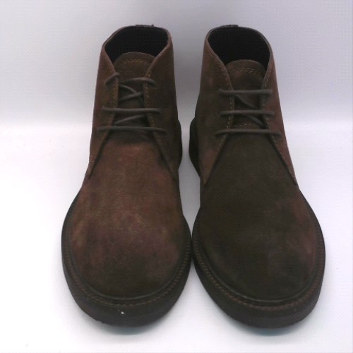 schuh Brown dale suede chukka boots schuh dale suede chukka 1