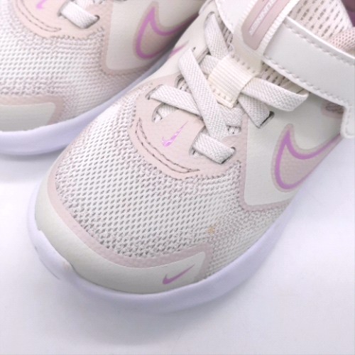 Nike cosmic runner 3