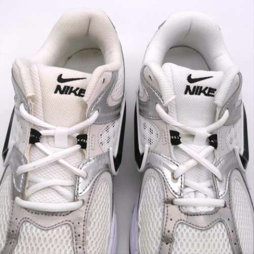 Nike v5 rnr 3