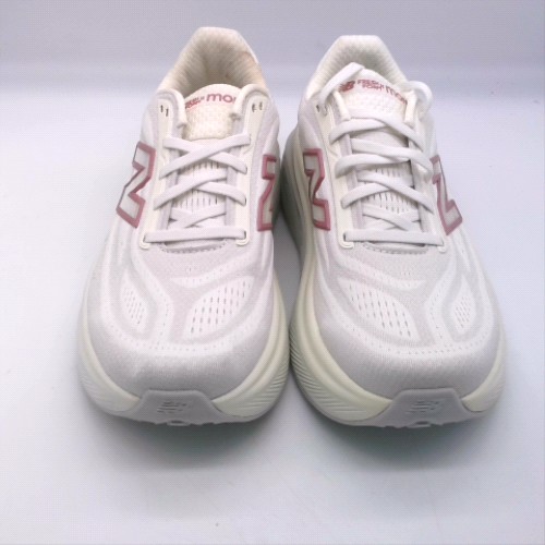 New Balance fresh foam more v6 1