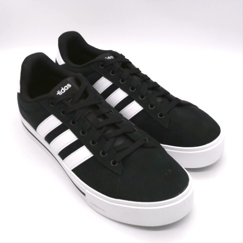 adidas Black & White daily 4.0 trainers adidas daily 4.0 2