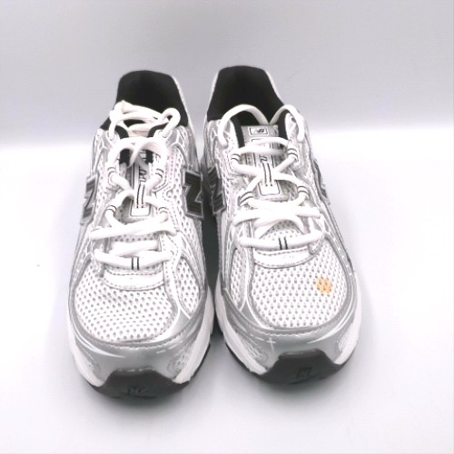 New Balance White & Silver 740 trainers New Balance 740 1