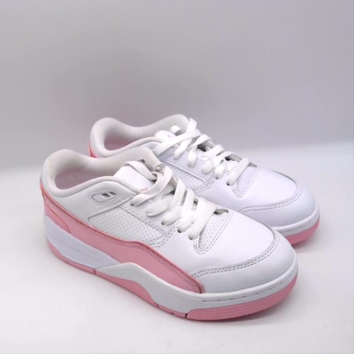 Nike Jordan White & Pink flight court girls youth Nike Jordan flight court 2