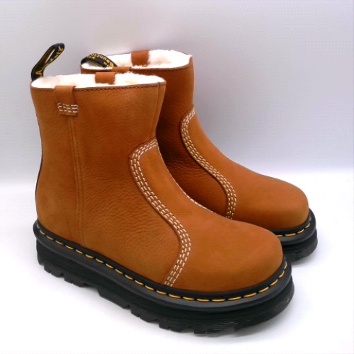 Dr Martens zebzag rigger 2