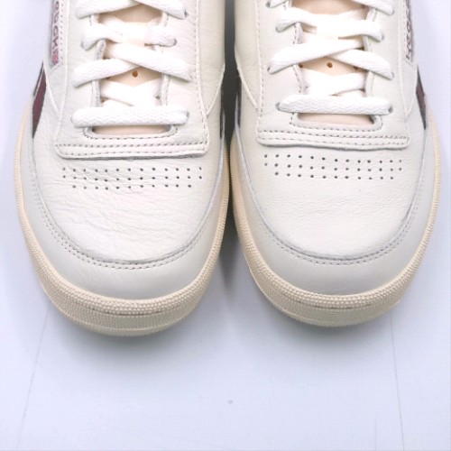 Reebok White & Burgundy club c revenge trainers Reebok club c revenge 2