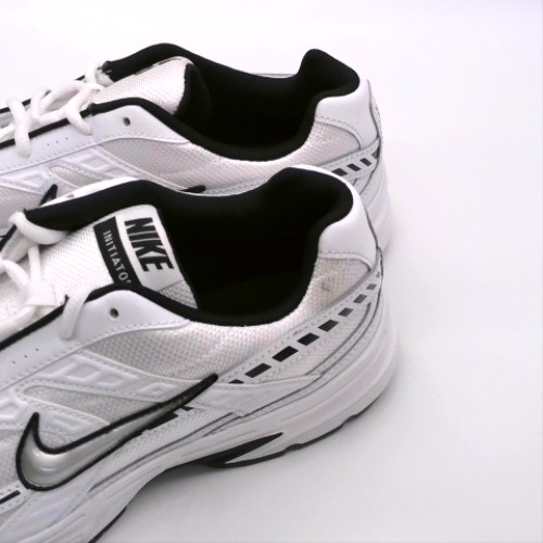 Nike White & Silver initiator trainers Nike initiator 3