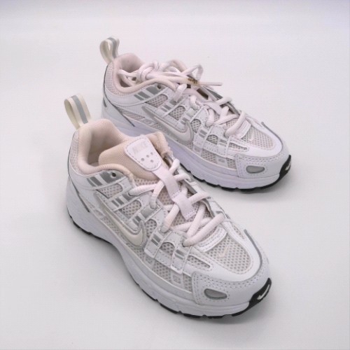 Nike White p-6000 junior Nike p-6000 2