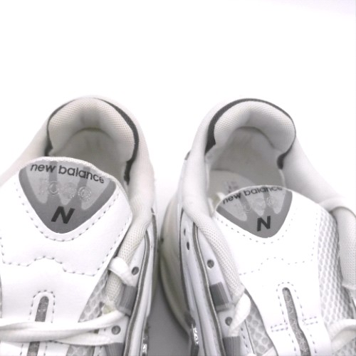 New Balance White & grey 1000 trainers New Balance 1000 3