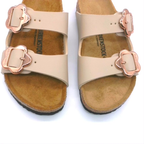 BIRKENSTOCK Natural arizona flower buckle girls junior BIRKENSTOCK arizona flower buckle 2