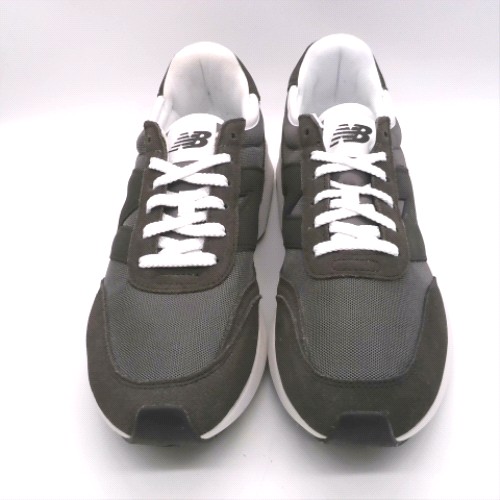 New Balance Black & White 370 trainers New Balance 370 1