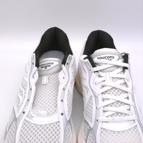 Saucony White & Black guide 7 trainers Saucony guide 7 2