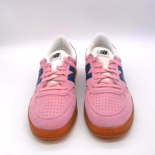 New Balance Pale Pink t500 trainers New Balance t500 1