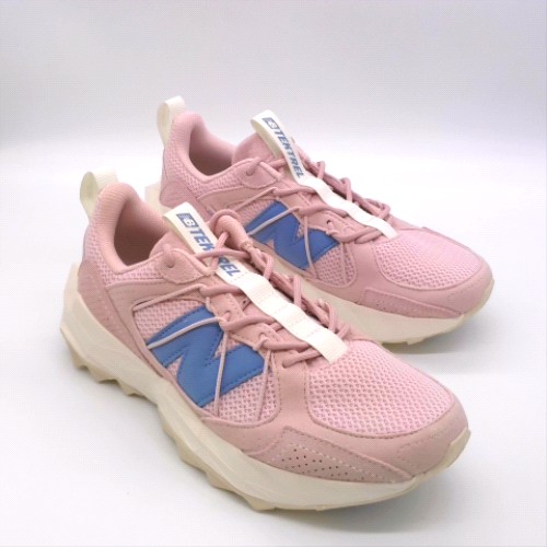 New Balance Pale Pink tektrel trainers New Balance tektrel 2