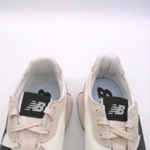 New Balance White & Black 327 trainers New Balance 327 3