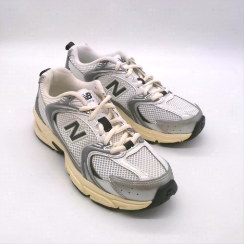New Balance Silver Multi 530 trainers New Balance 530 2