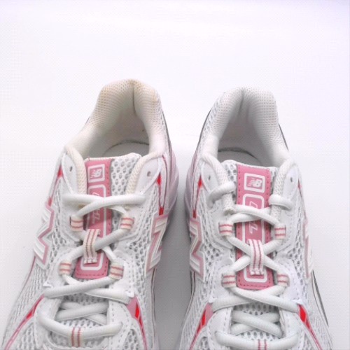 New Balance White & Red 740 girls youth New Balance 740 3