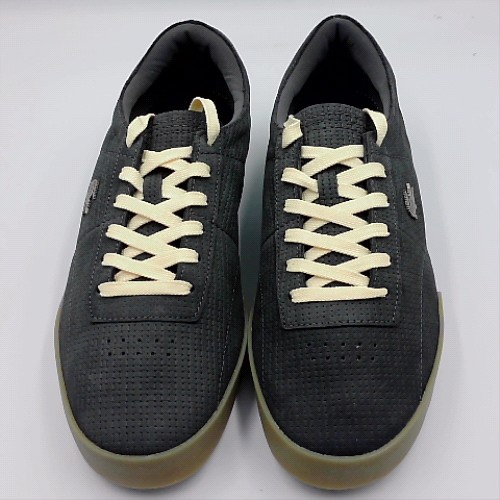 Lacoste Black aura trainers Lacoste aura 1