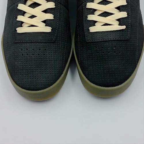 Lacoste Black aura trainers Lacoste aura 2