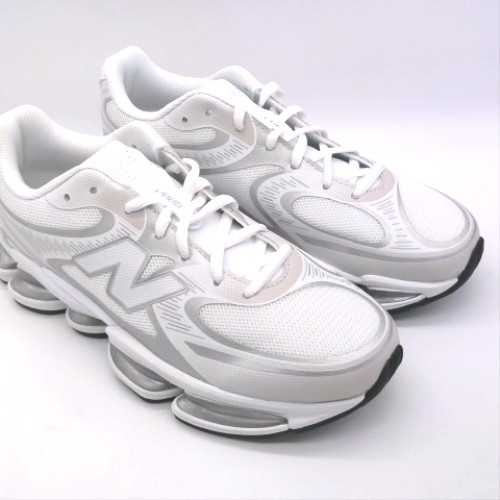 New Balance White abzorb 2000 trainers New Balance abzorb 2000 2
